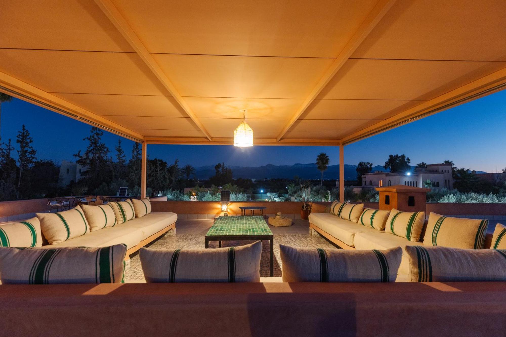Hotel Les Roses By La Siredrah à Ait Bou Zguia Extérieur photo