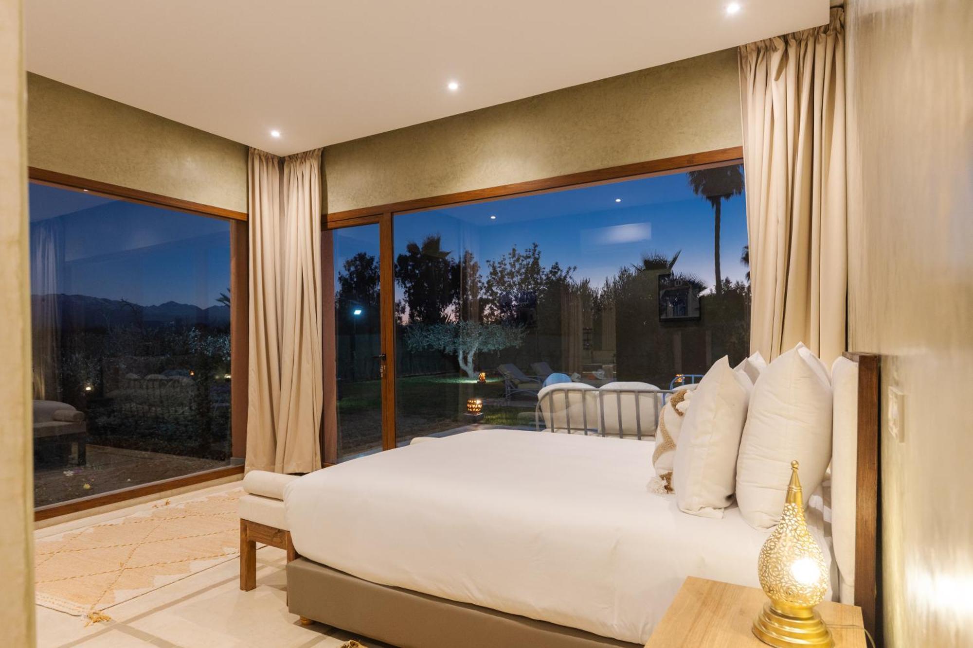 Hotel Les Roses By La Siredrah à Ait Bou Zguia Extérieur photo