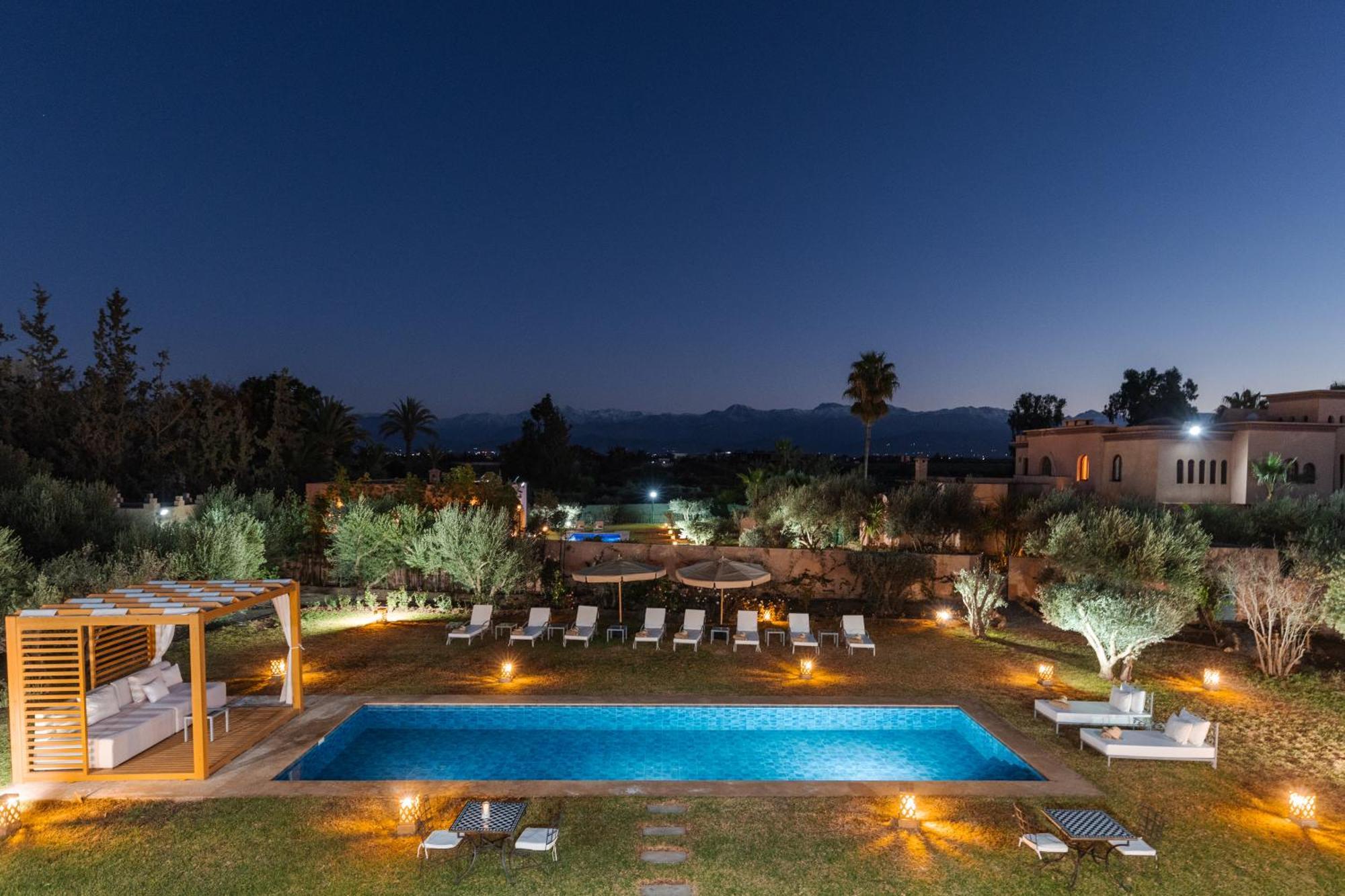 Hotel Les Roses By La Siredrah à Ait Bou Zguia Extérieur photo