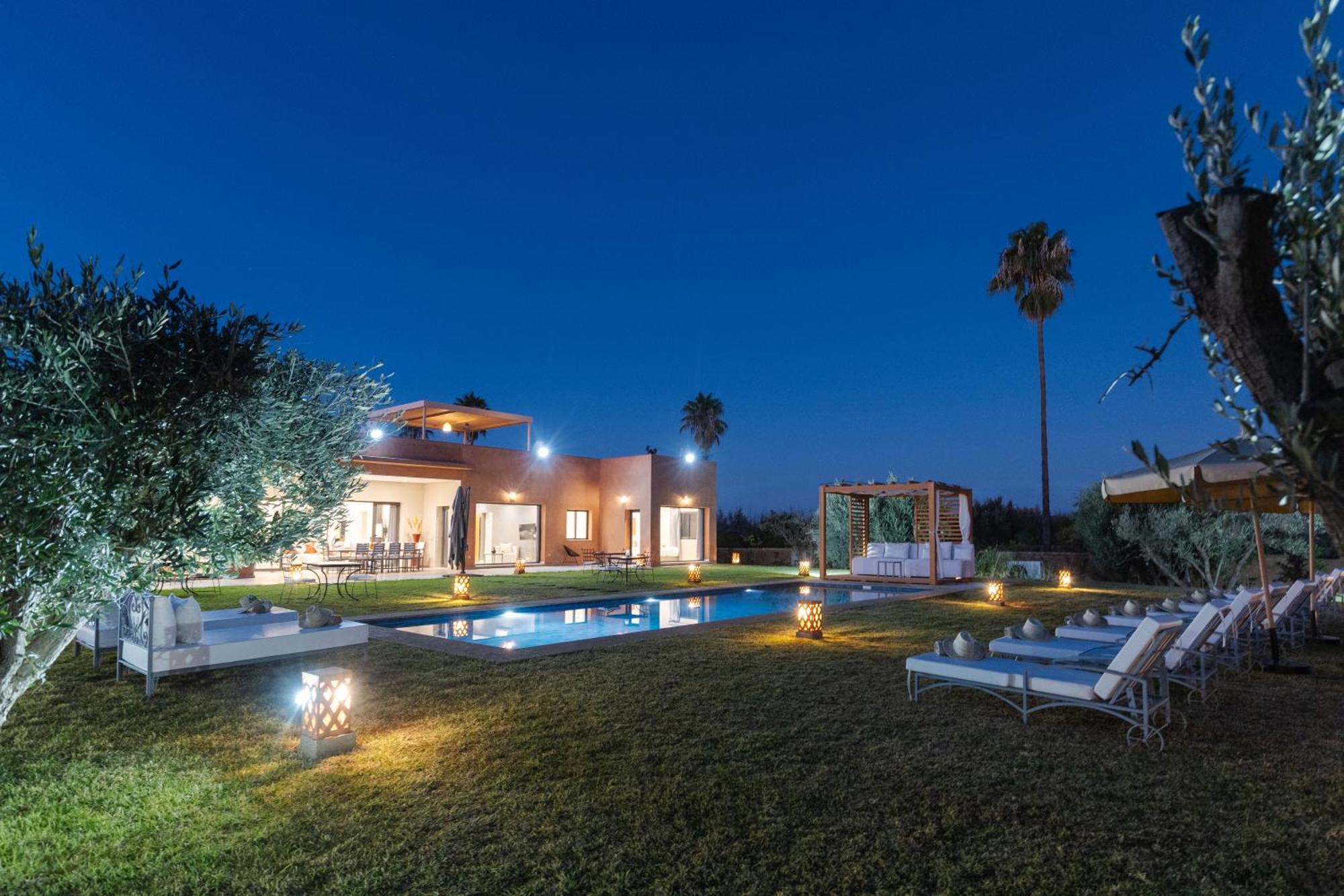 Hotel Les Roses By La Siredrah à Ait Bou Zguia Extérieur photo