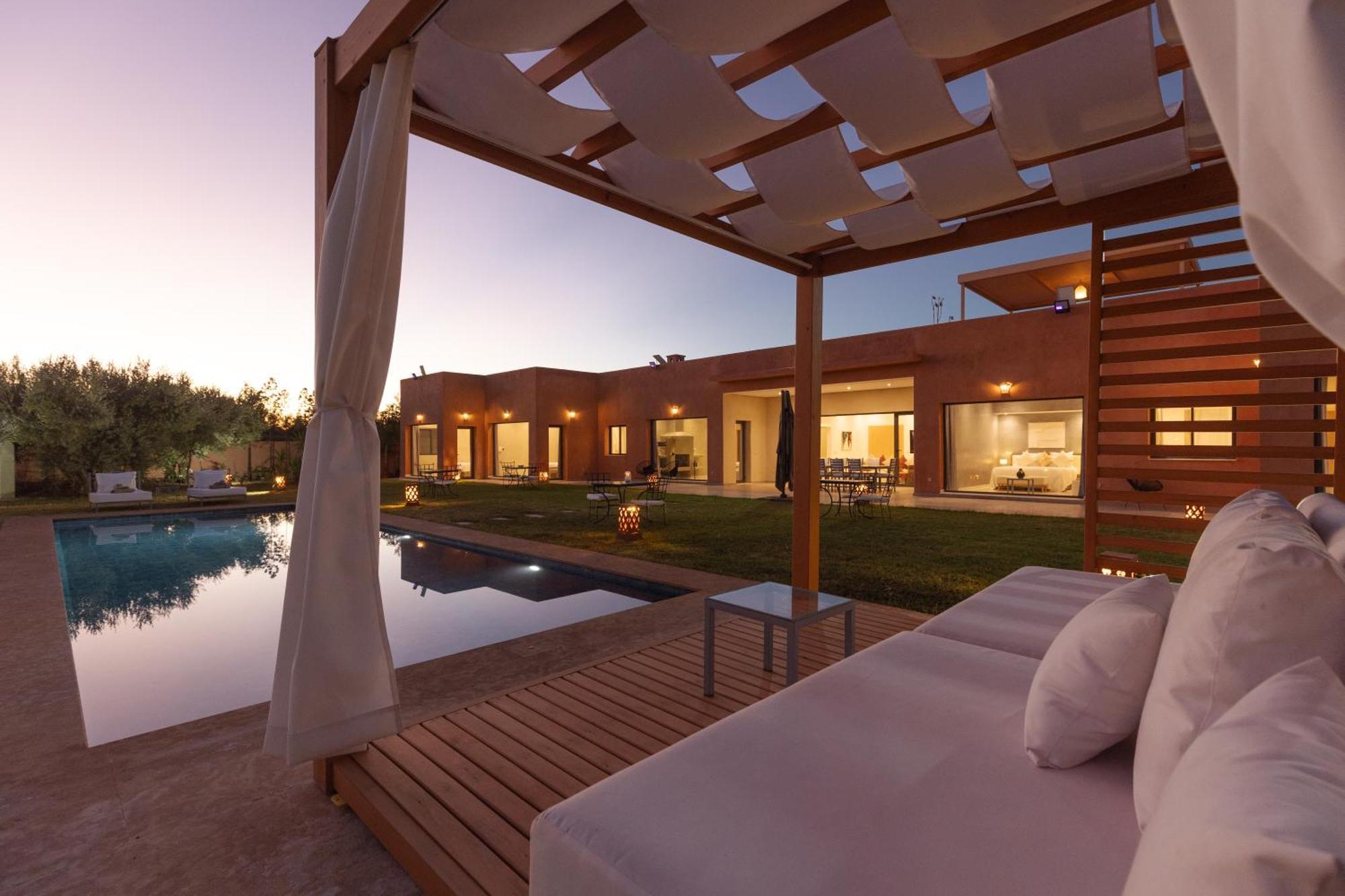 Hotel Les Roses By La Siredrah à Ait Bou Zguia Extérieur photo