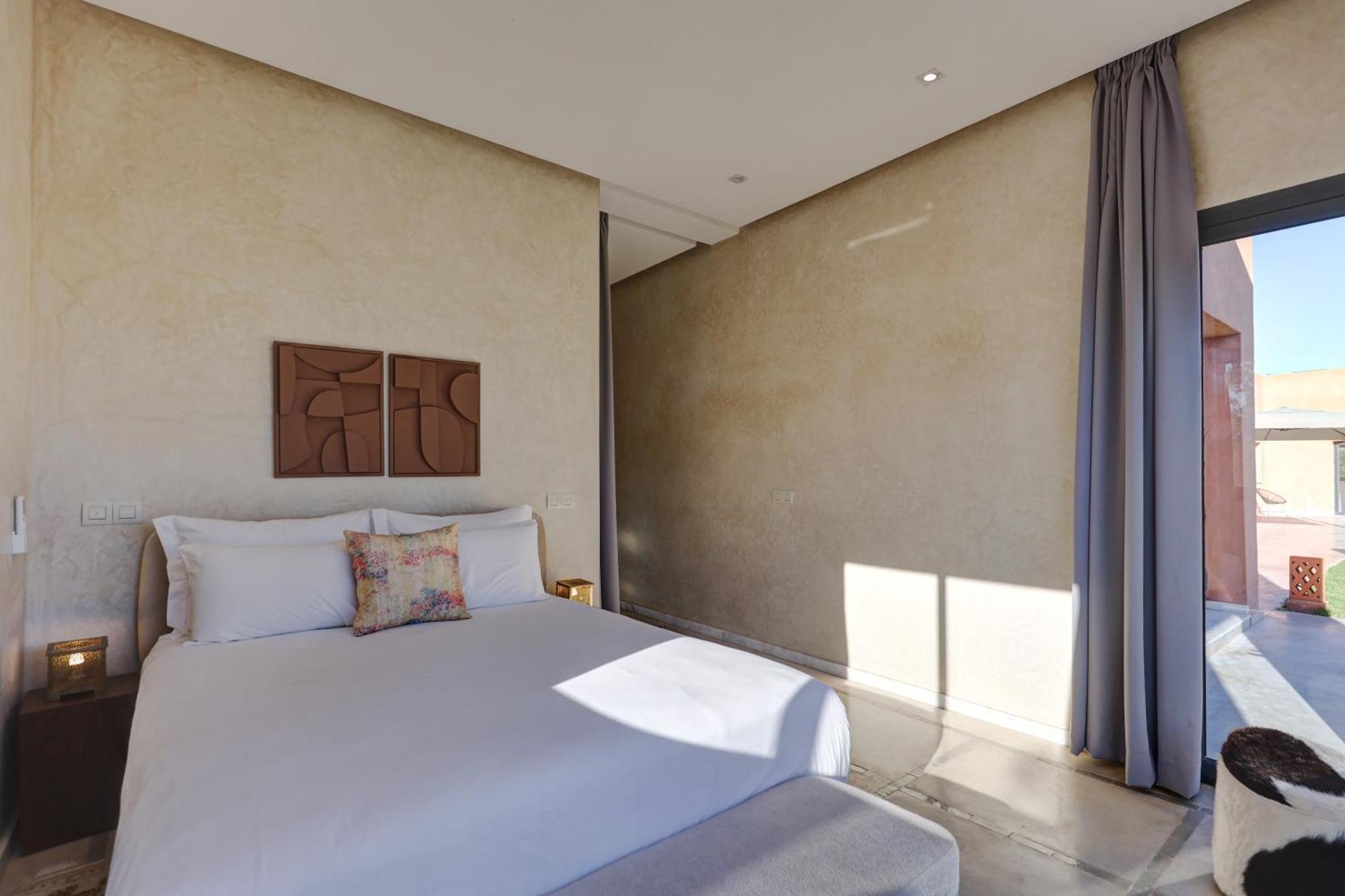 Hotel Les Roses By La Siredrah à Ait Bou Zguia Extérieur photo