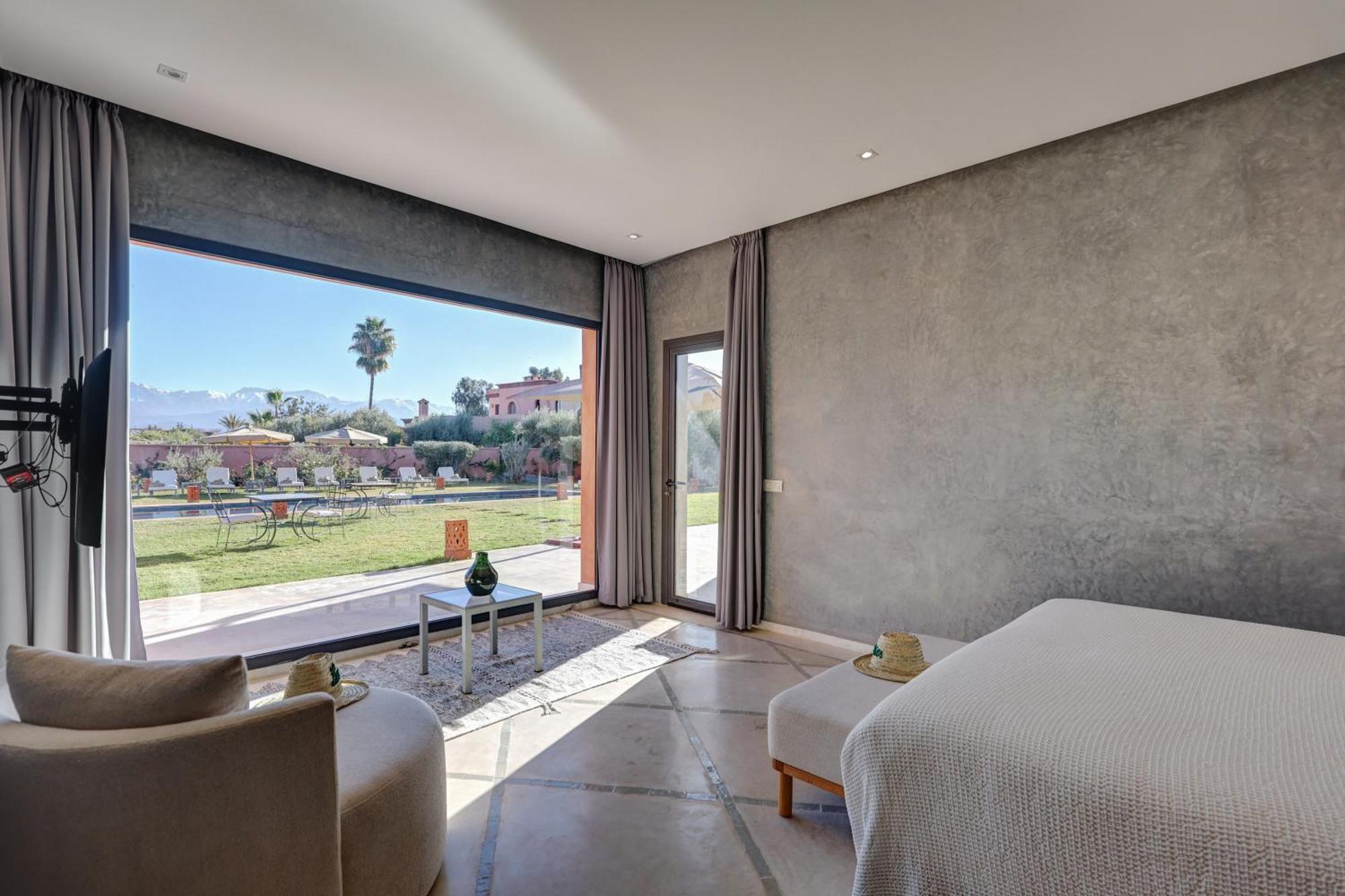 Hotel Les Roses By La Siredrah à Ait Bou Zguia Extérieur photo